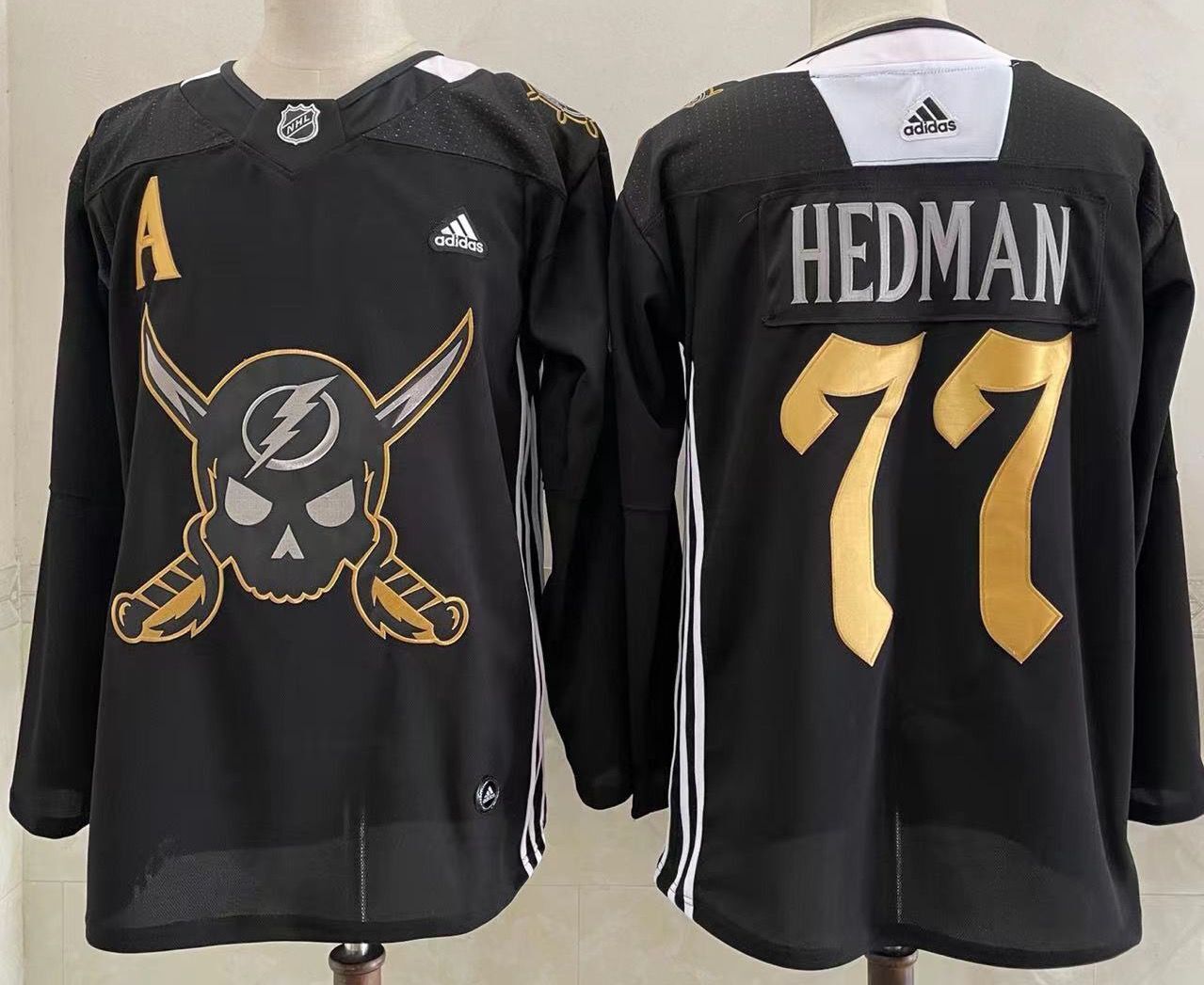 Men Tampa Bay Lightning 77 Hedman Black Classic Edition 2022 Adidas NHL Jersey